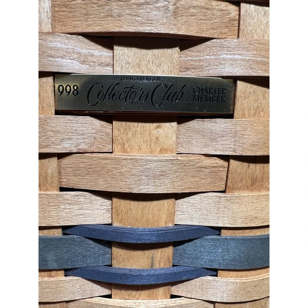 Longaberger Basket Collectors Club With Plaid‎ Liner And Plastic Protector